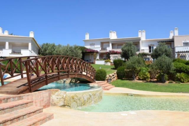 فيلا Mexilhoeira Grandeفي Casa Violeta المظهر الخارجي الصورة